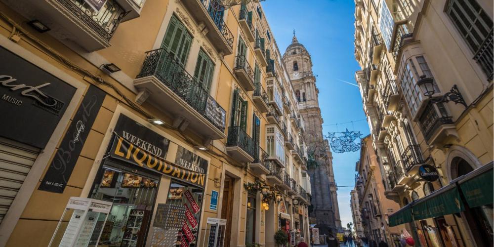 Chic Casa Cathedral At Calle Fresca 2-Bedroom Apartment In Malaga City Center Eksteriør billede